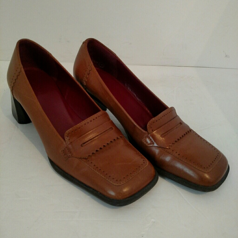 Enzo Angiolini Womens Slip On Heeled Loafers